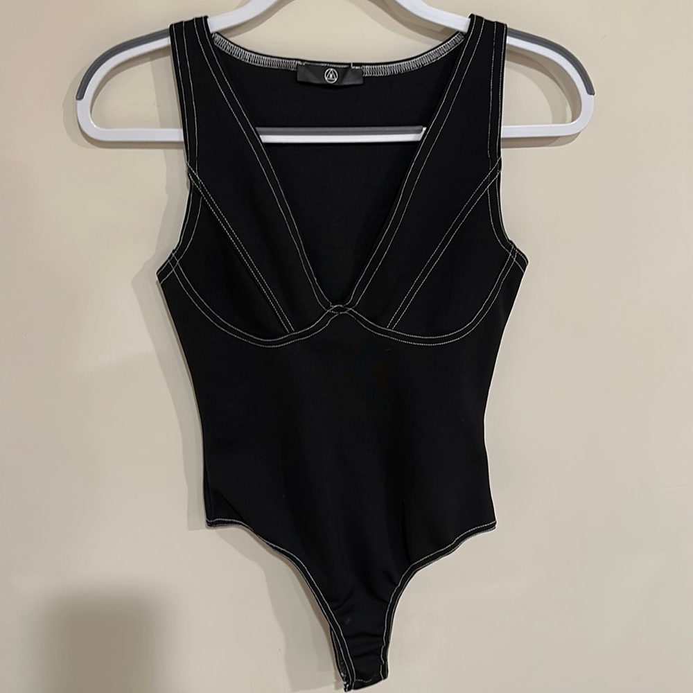 Misguided Deep V bodysuit-NWOT